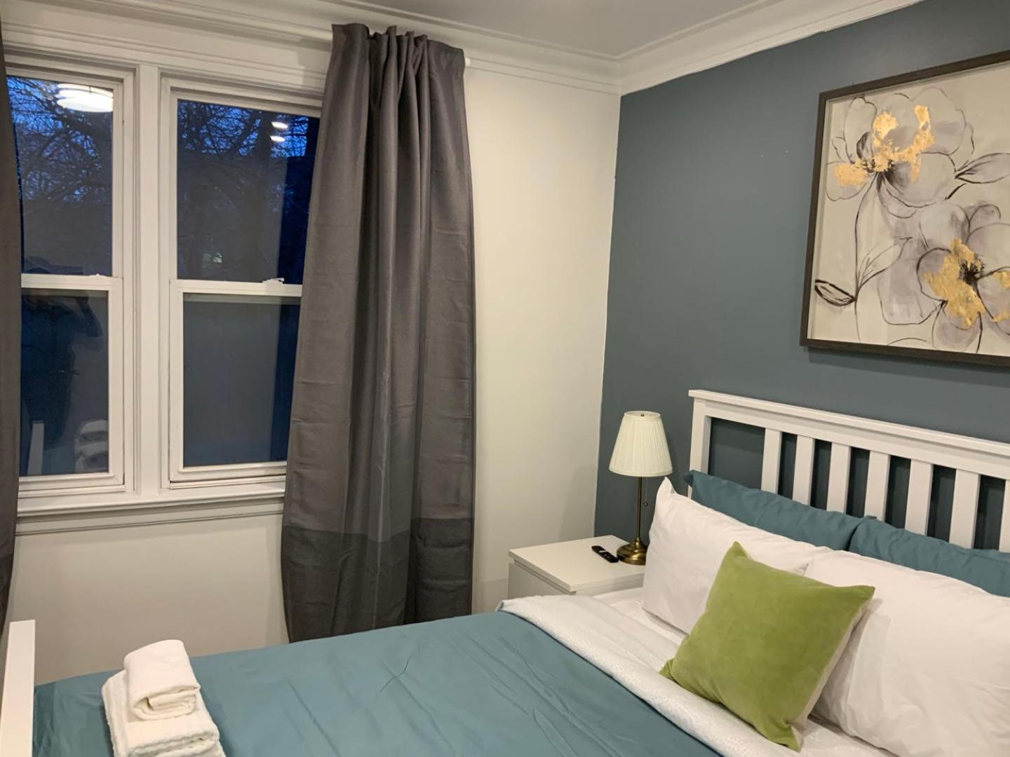 Leaside Garden Guesthouse Toronto Bagian luar foto